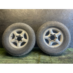 Автошини 2 шт Michelin Latitude Сross 7мм 235/75 R15 з дисками Hyundai Terracan  (HP)  01-06  Hyundai Б/У