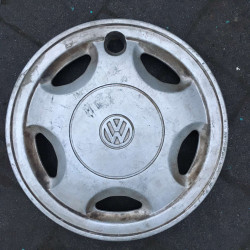 R13 Volkswagen 867601147C сірий