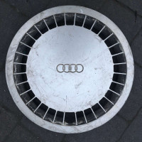 R14 Audi 443601147A сірий