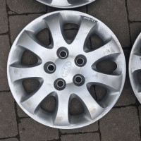 R15 Kia 1K5337170 сірий