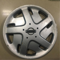 R15 Nissan 403152F110 сірий