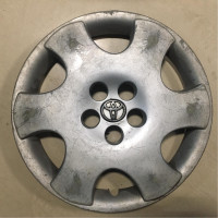 R15 Toyota 42621-AB050 сірий