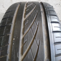 Автошини Continental Premium Contact 205/60 R15  91H 5мм  Літо Б/У