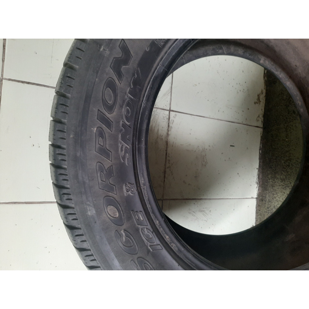 Автошини Pirelli Scorpion IceSnow 275/55 R17  109H 5мм  Зимова Б/У