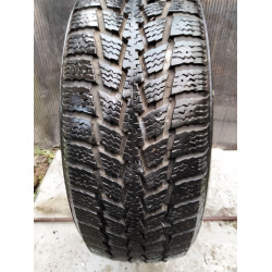 Автошини Kumho Powergrip KC11 235/65 R16 С 115/113R 8мм  Зимова Б/У