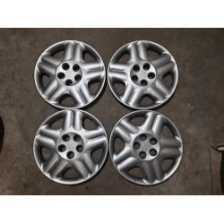 R15 Toyota 42602-05080-B сірий